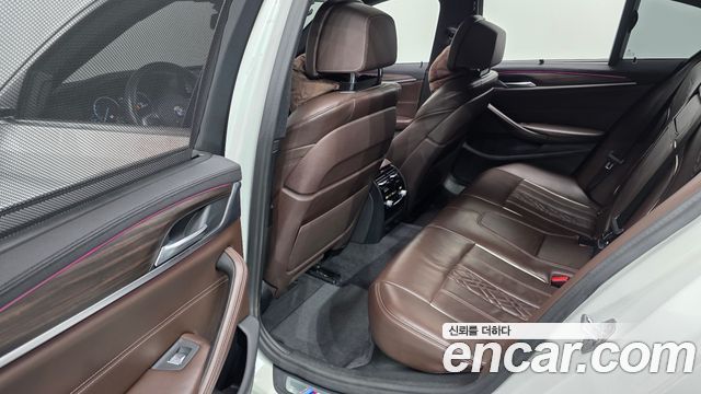 BMW 5 Series (G30) 530i xDrive M Sport Package Plus 2019 — фото 12