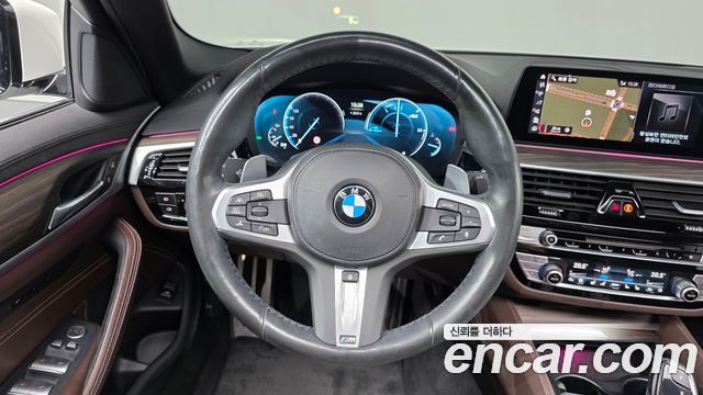 BMW 5 Series (G30) 530i xDrive M Sport Package Plus 2019 — фото 13