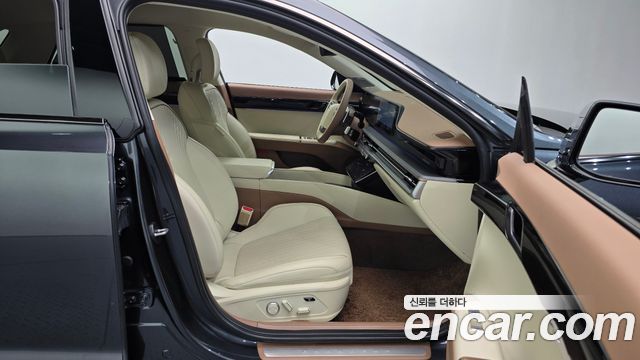 Hyundai Grandeur (GN7) 2,5 Gasoline 2WD Calligraphy 2023 — фото 11