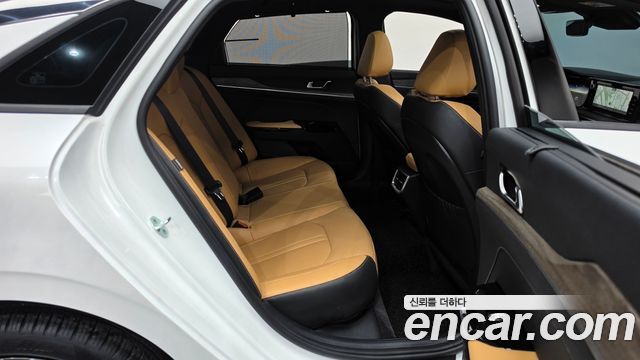 Kia K5 (III) 2.0 Noblesse 2023 — фото 12