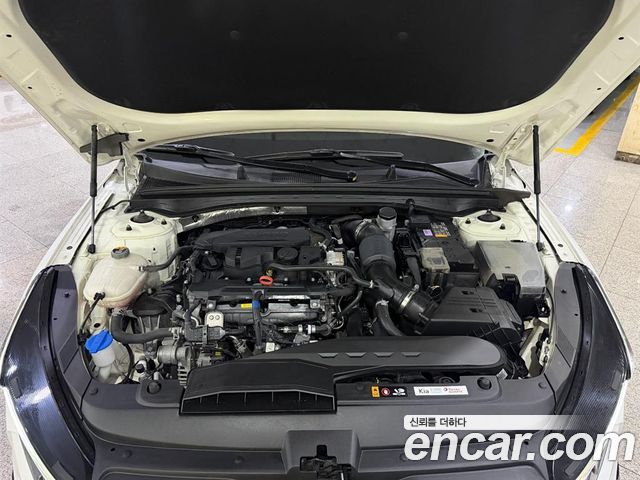 Kia K5 (III) 1.6 Turbo Prestige 2023 — фото 21