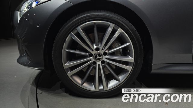 Mercedes-Benz CLS-Class (C257) CLS400d 4MATIC 2019 — фото 5