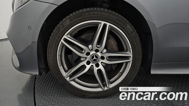Mercedes-Benz E-Class (W213) E220d Coupe 2017 — фото 5
