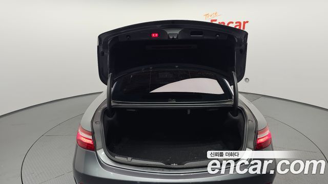Mercedes-Benz E-Class (W213) E220d Coupe 2017 — фото 20