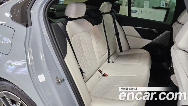 BMW 5 Series (G60) 520i M Sport 2026 — фото 15
