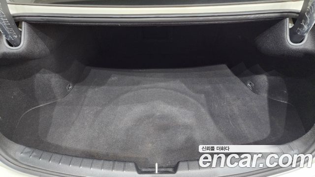 Kia K7 2.2 Diesel Limited 2018 — фото 20