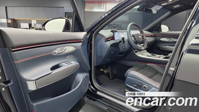 Genesis GV70 2.5T Gasoline AWD 2025 — фото 10