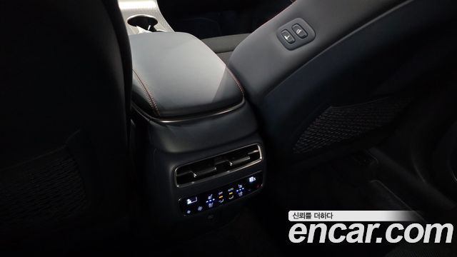 Genesis GV70 2.5T Gasoline AWD 2025 — фото 30