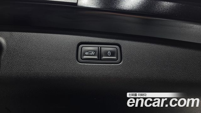 Genesis GV70 2.5T Gasoline AWD 2025 — фото 35