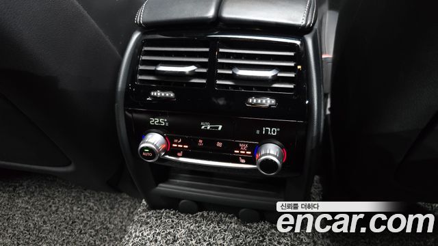 BMW 5 Series (G30) 520d xDrive M Sport Package Plus 2017 — фото 19