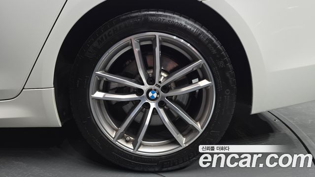 BMW 5 Series (G30) 520d xDrive M Sport Package Plus 2017 — фото 21