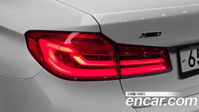 BMW 5 Series (G30) 520d xDrive M Sport Package Plus 2017 — фото 23