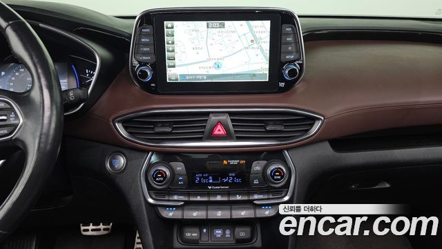 Hyundai Santa Fe (TM) Diesel 2.2 4WD Inspiration 2019 — фото 14