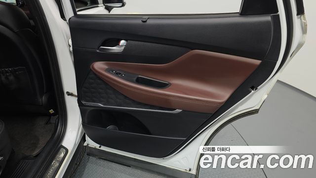 Hyundai Santa Fe (TM) Diesel 2.2 4WD Inspiration 2019 — фото 25