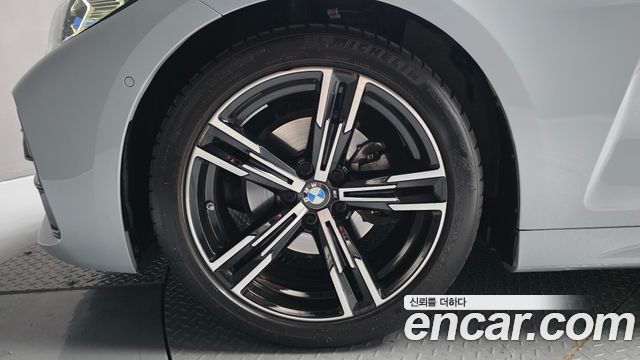 BMW 4 Series (G22) 420i Online Exclusive Convertible 2022 — фото 5