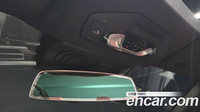 BMW 4 Series (G22) 420i Online Exclusive Convertible 2022 — фото 18