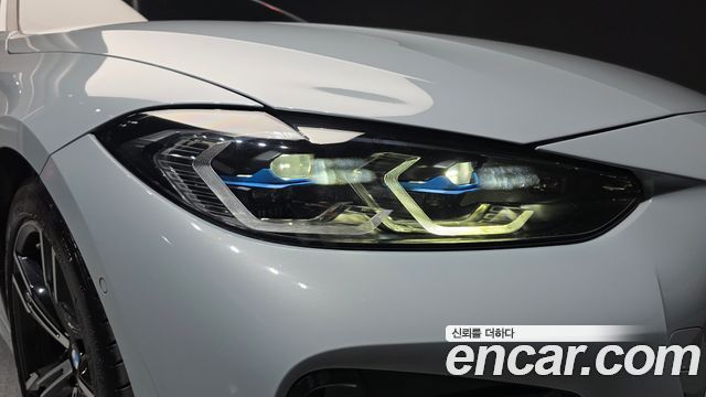 BMW 4 Series (G22) 420i Online Exclusive Convertible 2022 — фото 22