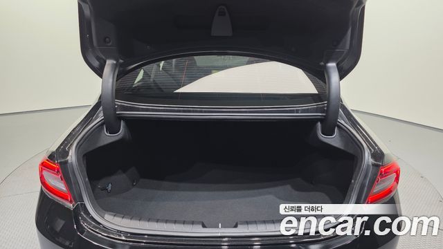 Hyundai Grandeur (IG) 2.4 Premium 2019 — фото 20