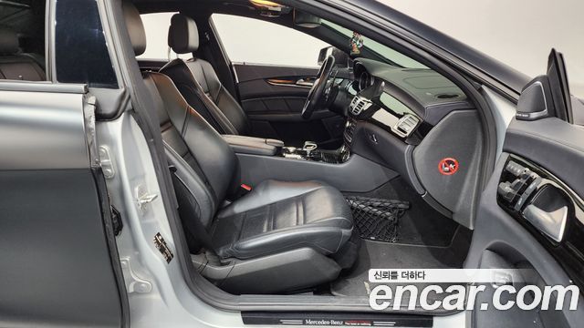 Mercedes-Benz CLS-Class (W218) CLS63 AMG 2012 — фото 11