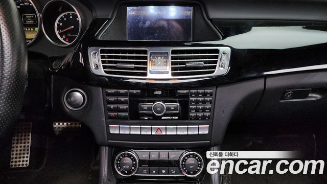 Mercedes-Benz CLS-Class (W218) CLS63 AMG 2012 — фото 14