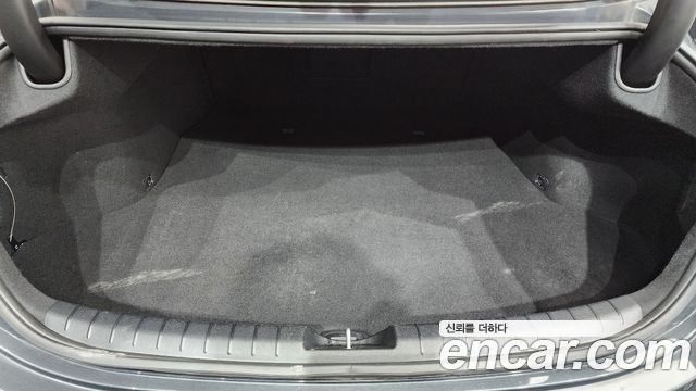Hyundai Grandeur (IG) 3.0 Exclusive Special 2019 — фото 24