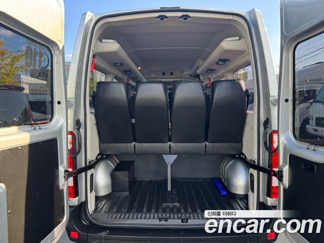 Renault Korea Master 2.3 15-Seater 2020 — фото 15