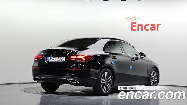 Mercedes-Benz A-Class (W177) A220 Sedan 2021 — фото 2