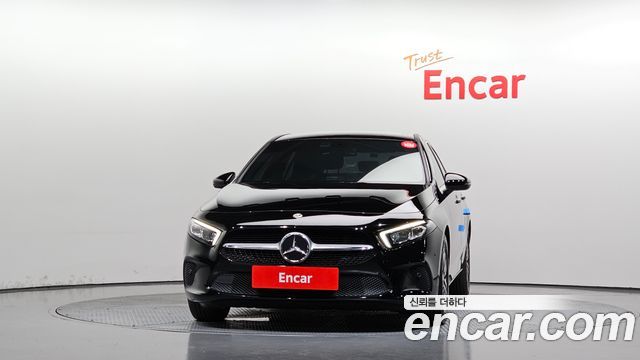 Mercedes-Benz A-Class (W177) A220 Sedan 2021 — фото 3