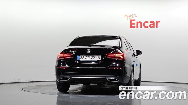 Mercedes-Benz A-Class (W177) A220 Sedan 2021 — фото 4