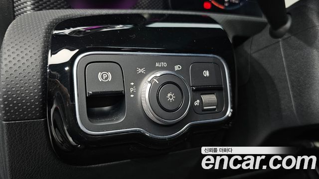 Mercedes-Benz A-Class (W177) A220 Sedan 2021 — фото 19