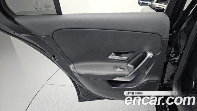 Mercedes-Benz A-Class (W177) A220 Sedan 2021 — фото 25