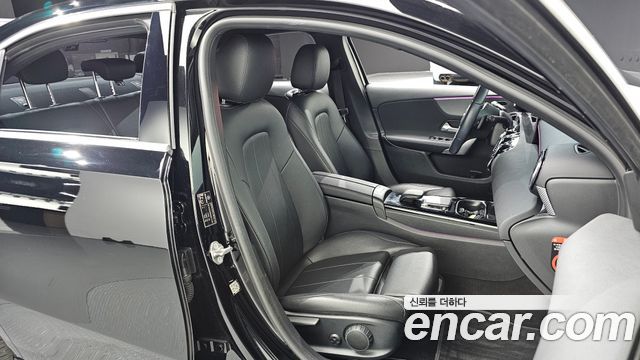Mercedes-Benz A-Class (W177) A220 Sedan 2021 — фото 26
