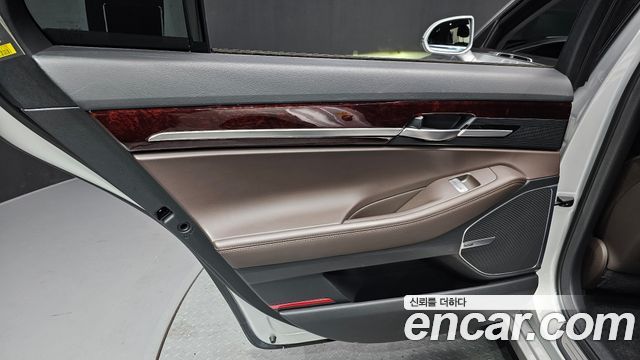 Genesis EQ900 3.8 GDI AWD Premium Luxury 2016 — фото 25
