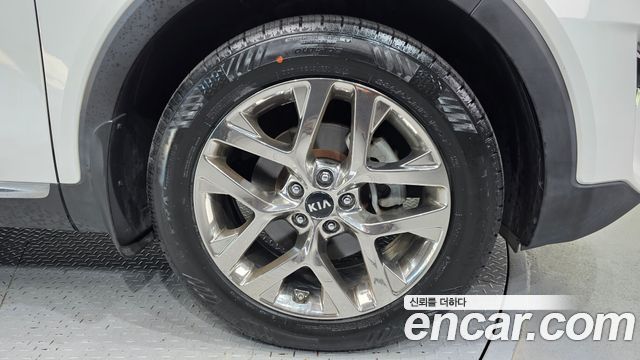 Kia Sorento Diesel 2.0 2WD Marster 2020 — фото 27