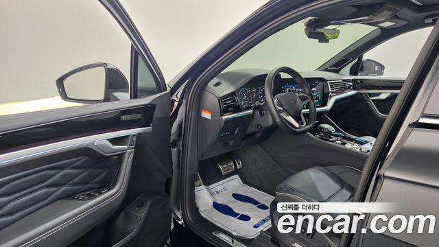 Volkswagen Touareg (III) 3.0 TDI R-Line Final Edition 2026 — фото 10
