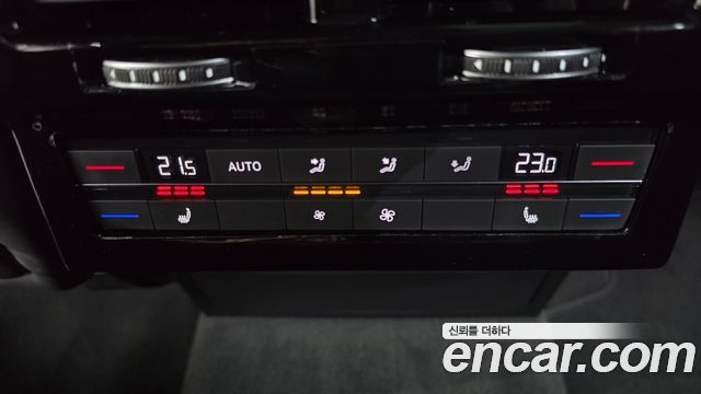 Volkswagen Touareg (III) 3.0 TDI R-Line Final Edition 2026 — фото 32
