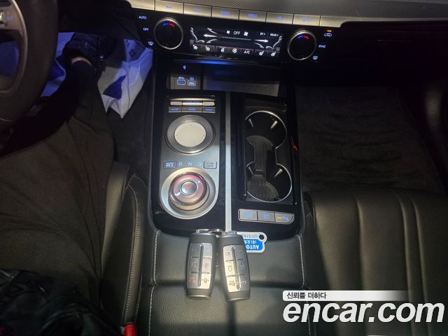 Genesis Electrified G80 (RG3) e-AWD 2022 — фото 10