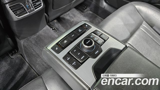 Genesis G80 3.3 GDI Luxury 2017 — фото 17