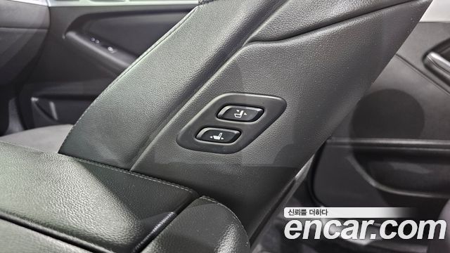 Genesis G80 3.3 GDI Luxury 2017 — фото 30