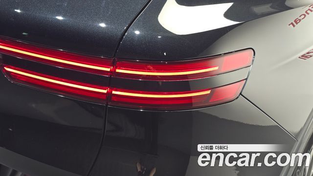 Genesis GV70 2.5T Gasoline 2WD 2023 — фото 23