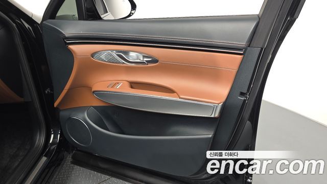 Genesis GV70 2.5T Gasoline 2WD 2023 — фото 24