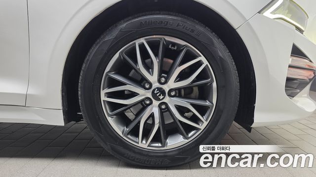 Kia K5 (III) 2.0 Trendy 2020 — фото 21
