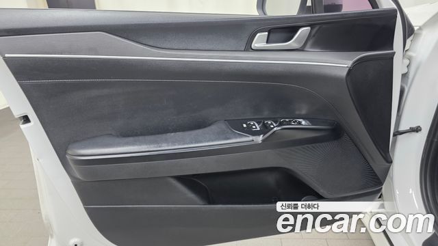 Kia K5 (III) 2.0 Trendy 2020 — фото 24