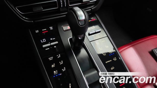 Porsche Macan 2.9 GTS 95B 2022 — фото 9