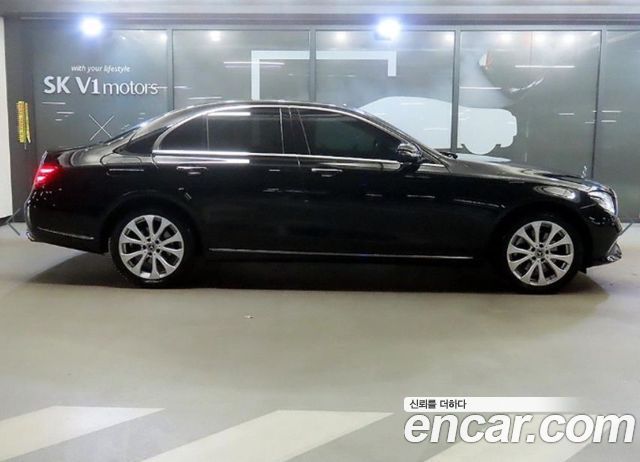 Mercedes-Benz E-Class (W213) E220d 4MATIC Exclusive 2017 — фото 3