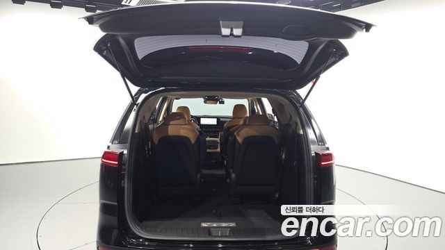 Kia Carnival (IV) Diesel 9-Seater Prestige 2023 — фото 20