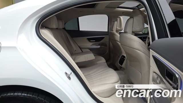 Mercedes-Benz E-Class (W214) E300 4MATIC Exclusive 2024 — фото 11