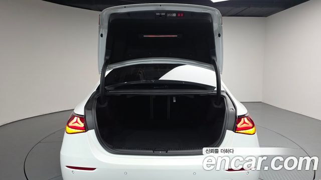 Mercedes-Benz E-Class (W214) E300 4MATIC Exclusive 2024 — фото 20