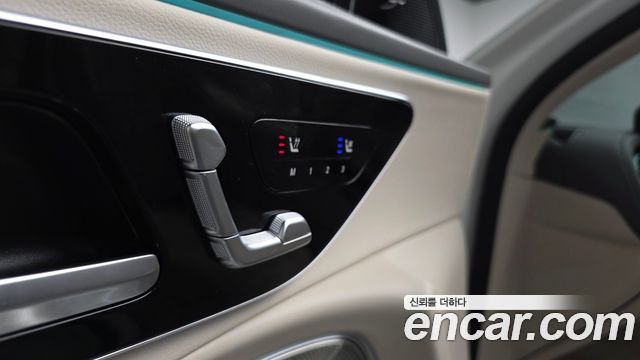 Mercedes-Benz E-Class (W214) E300 4MATIC Exclusive 2024 — фото 24