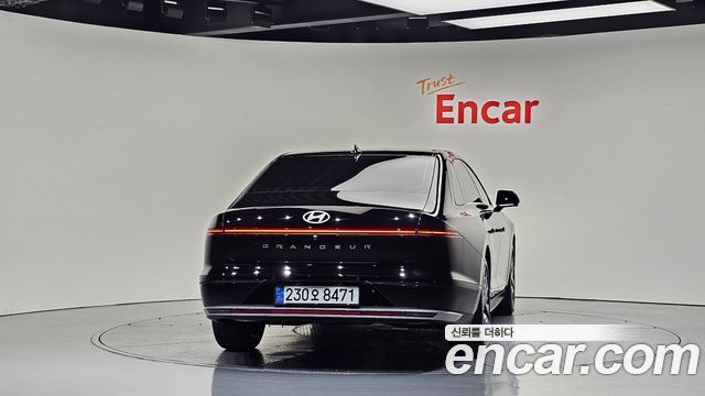 Hyundai Grandeur (GN7) 2,5 Gasoline 2WD Exclusive 2025 — фото 4